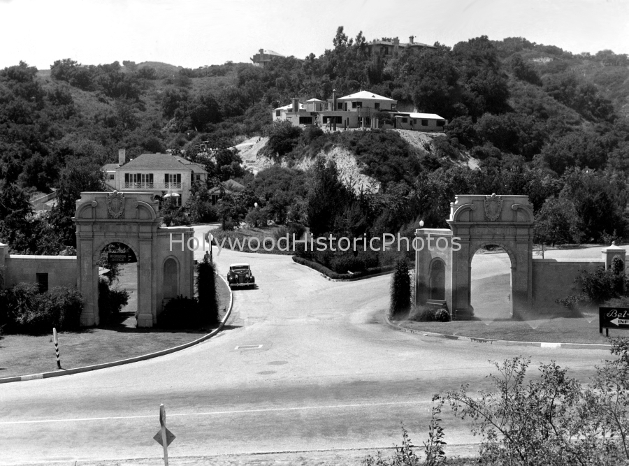 Bel Air 1936 2 Bellagio Gate West Entrance.jpg